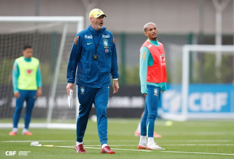 Paul Clement Comemora Jogo Amistoso Da Seleção Brasileira Em Londres 1 2025 word2