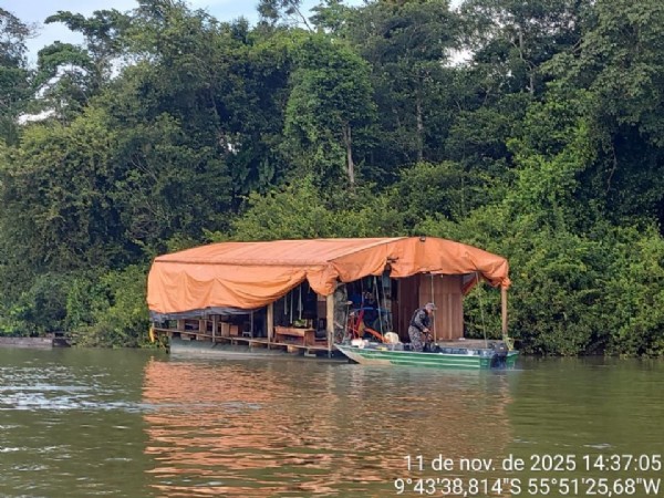 Preso Suspeito Ao Tentar Recuperar Balsa De Garimpo Ilegal Destruída No Rio Teles Pires 1 2025 word1