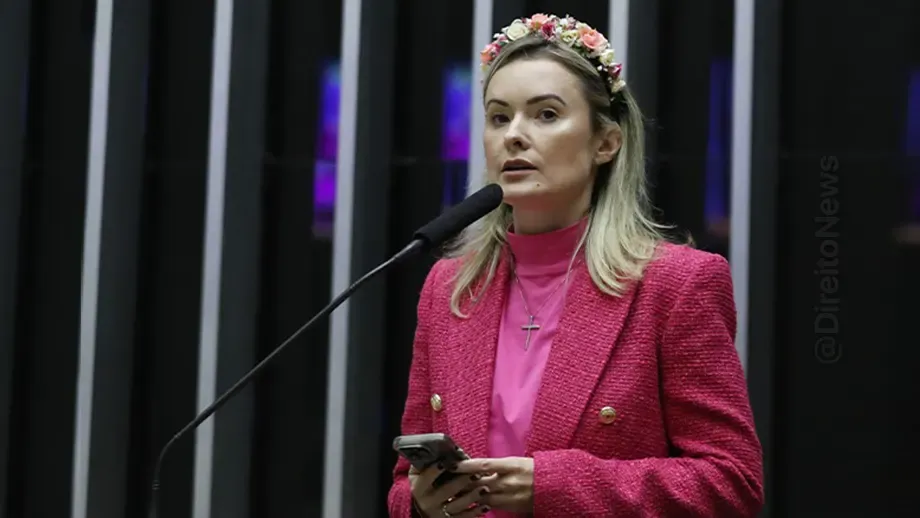 Deputada Propoe 8 Anos Prisao Mulheres Fizerem Falsas Acusacoes Homens deputada propoe 8 anos prisao mulheres fizerem falsas acusacoes homens