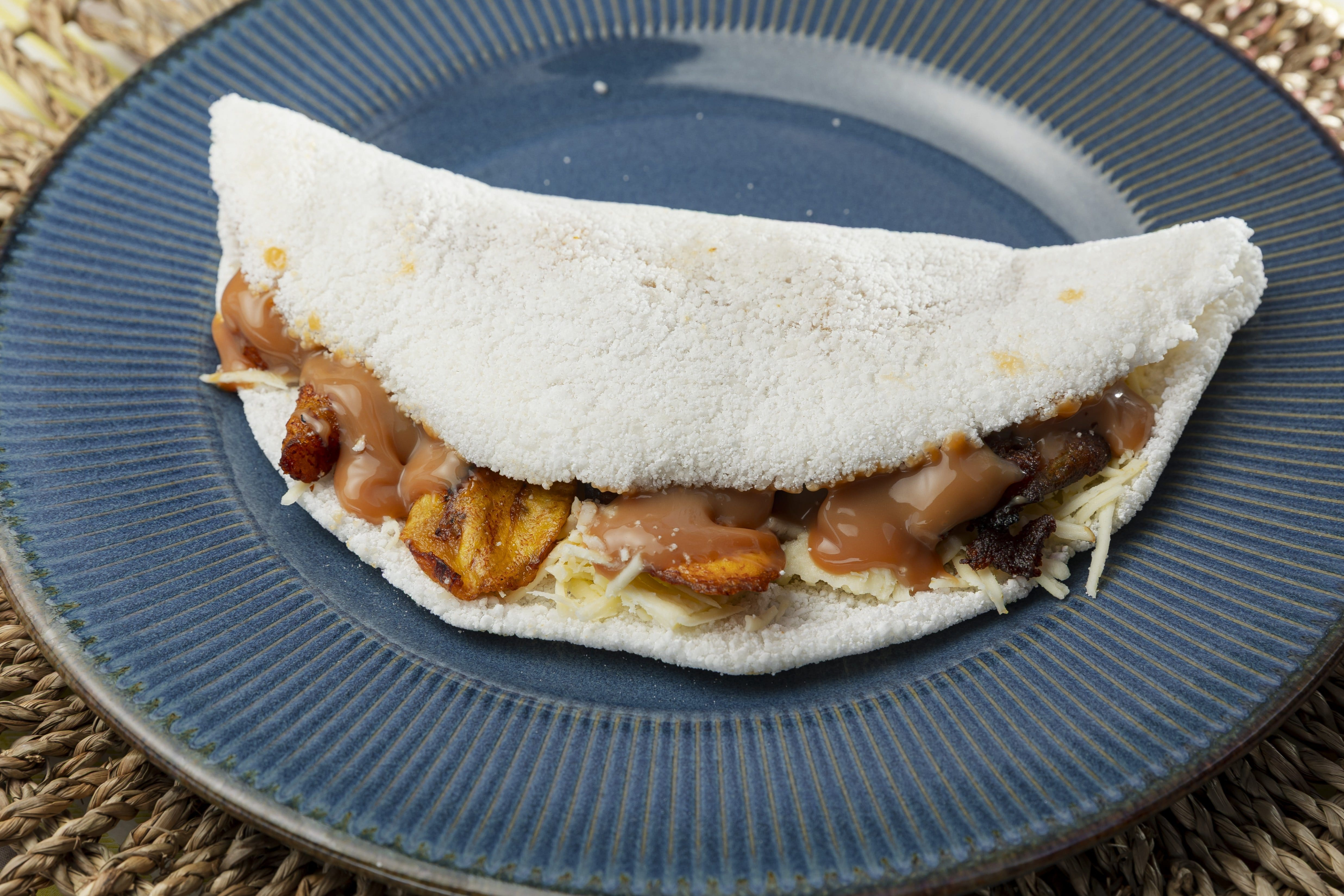 02-Delicias-Dona-Ivaneide-Tapiocas-Variadas-Foco-Em-Sabores-Doces-Como-Banana-Doce-De-Leite-E-Goiabada-13-Scaled-1 2025 word3