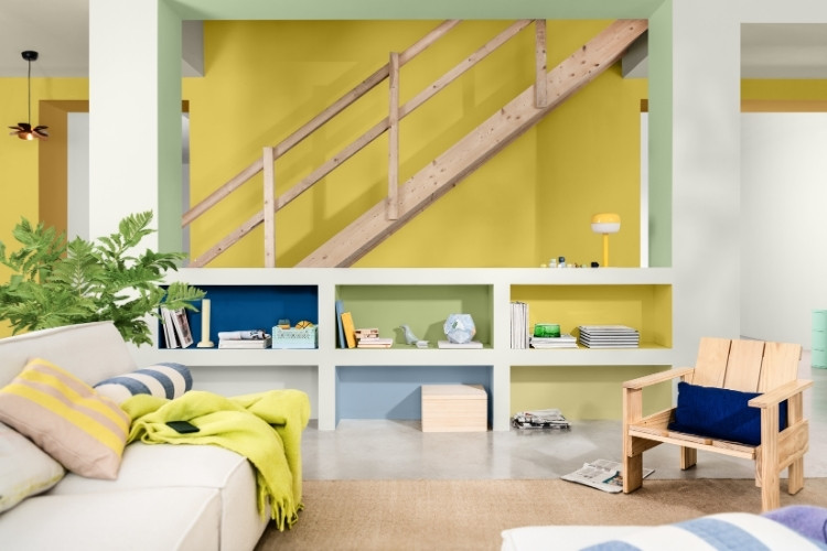 9-Cor-Do-Ano-2026-Coral Sala com parede pintada de Azul Puro, cor do ano de 2026 da Coral