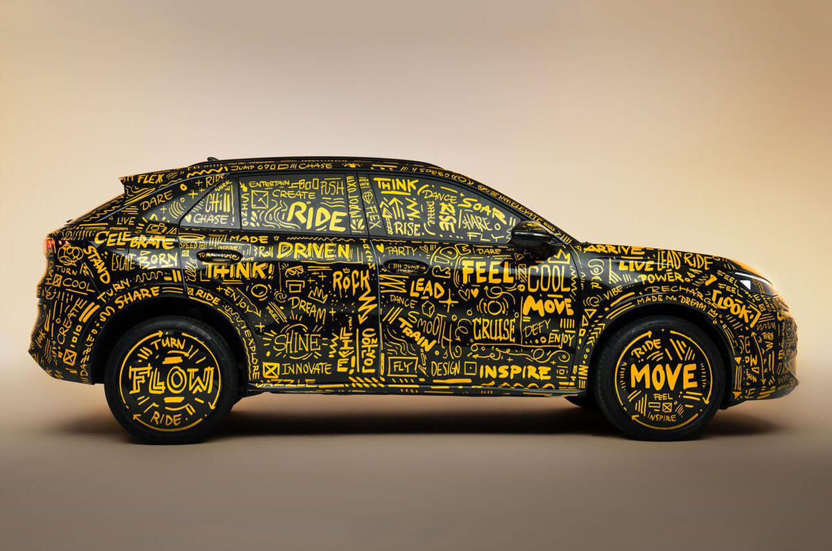 Vw-T-Roc-Camo-Side 2025 word3