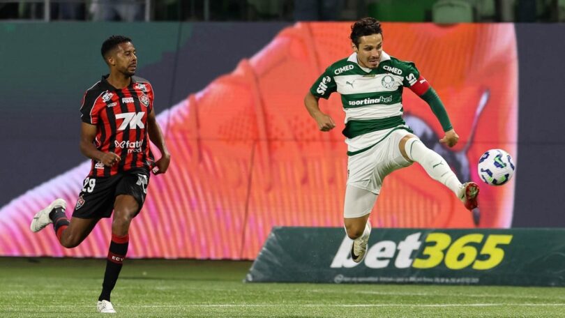 Palmeiras Empata Com O Vitória E Se Distancia Da Liderança Do Brasileirão 1 2025 word3