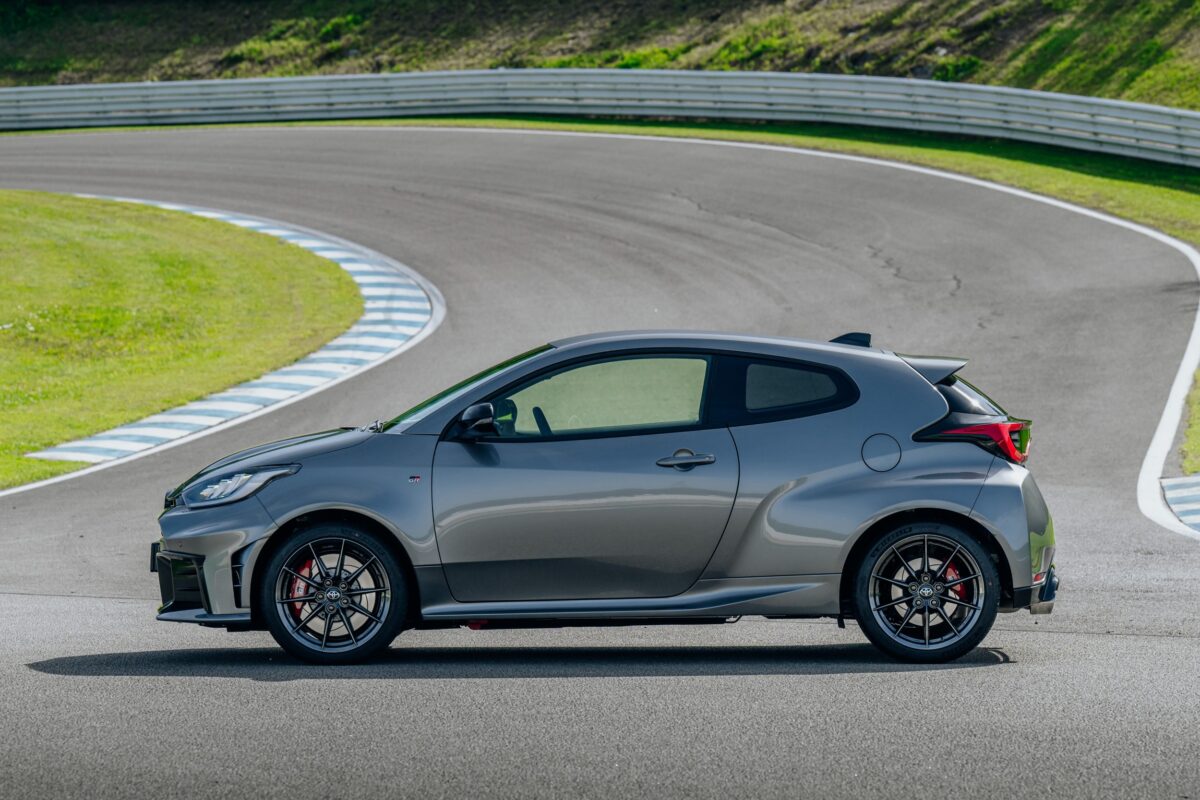 734C173D-B2Bf-446A-B5B6-678C868A3D80 Novo Toyota GR Yaris