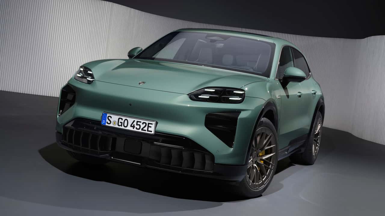Porsche-Cayenne-Turbo-Electric 2025 word3