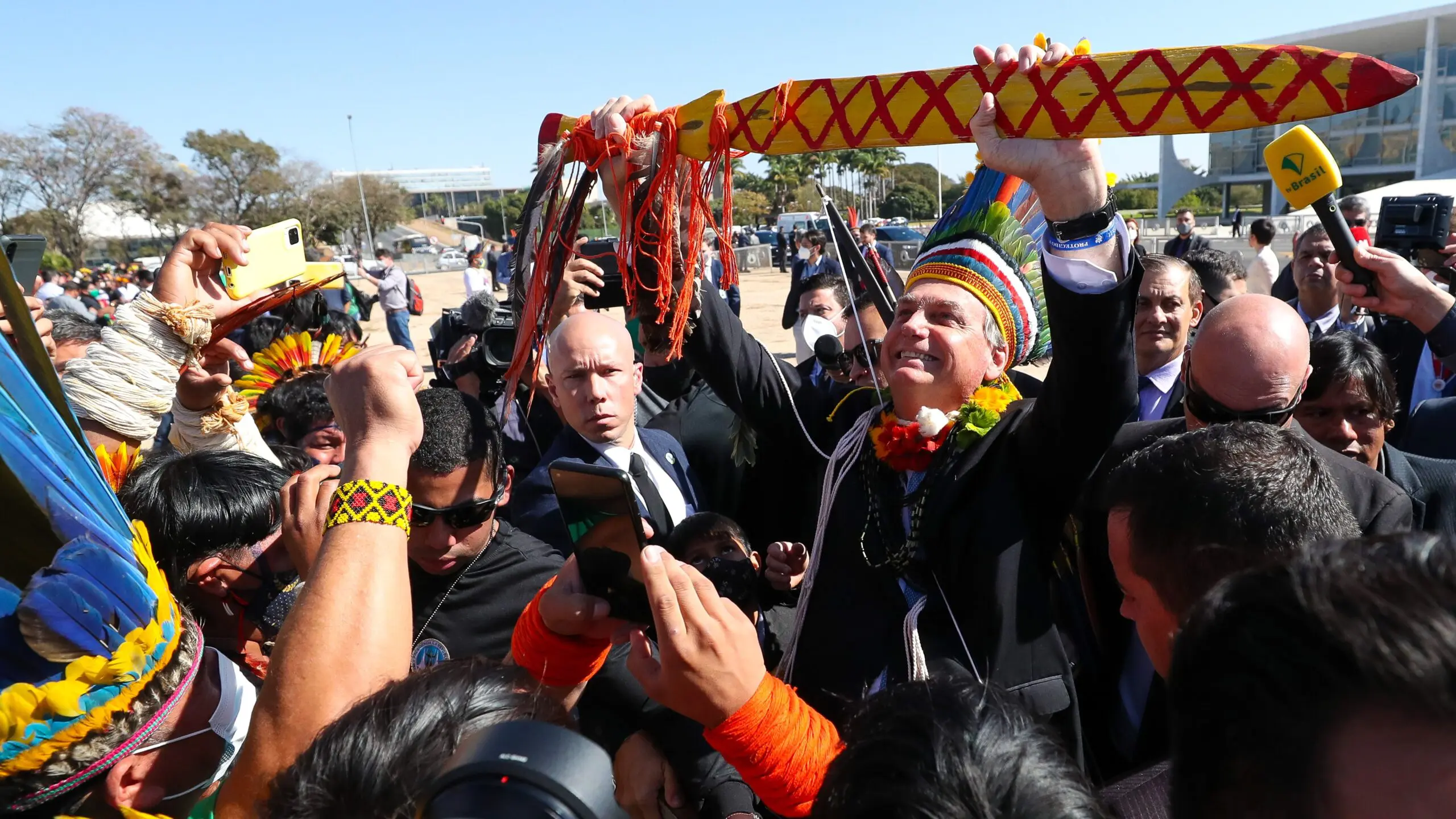 Bolsonaro-Cocar-Scaled-Jpg 2025 word3