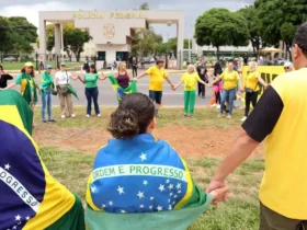 Bolsonaro recebe visita de médico e advogados antes de audiência de custódia