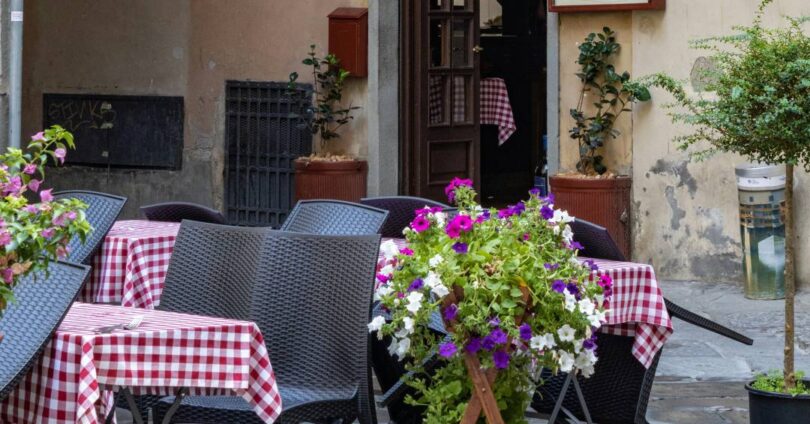 Florença Proíbe Mesas Na Calçada Em Ruas Do Centro Histórico: Saiba Mais Sobre A Nova Medida Na Cidade Renascentista 1 2025 word2