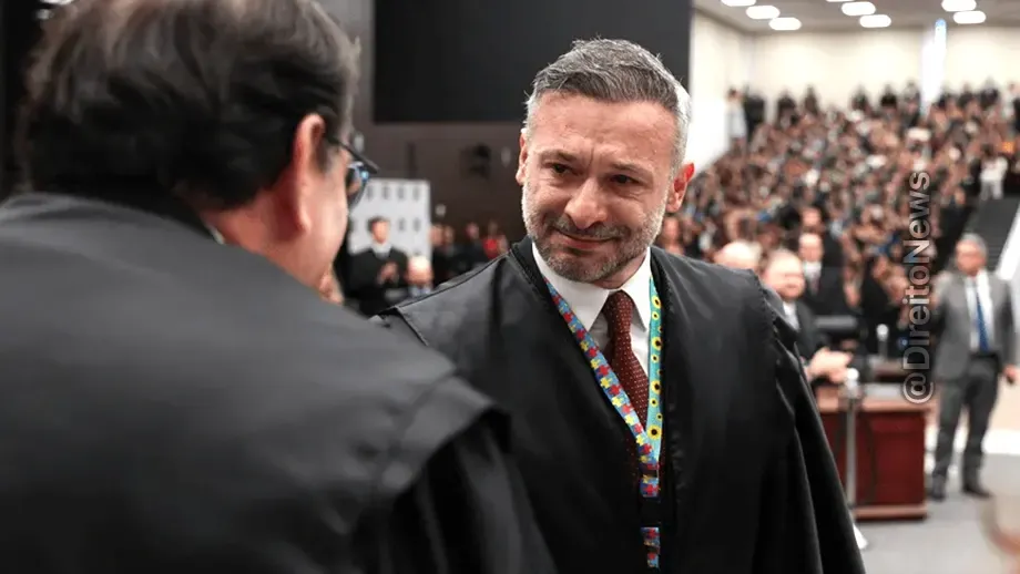 Influenciadora Condenada Expor Filha Pequena Rede Social influenciadora condenada expor filha pequena rede social