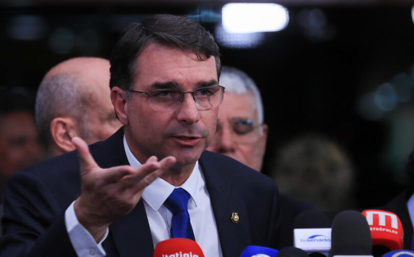 Aliados Demonstram Apoio A Flávio Bolsonaro, Porém Centrão Apresenta Resistência À Sua Candidatura 1 2025 word1