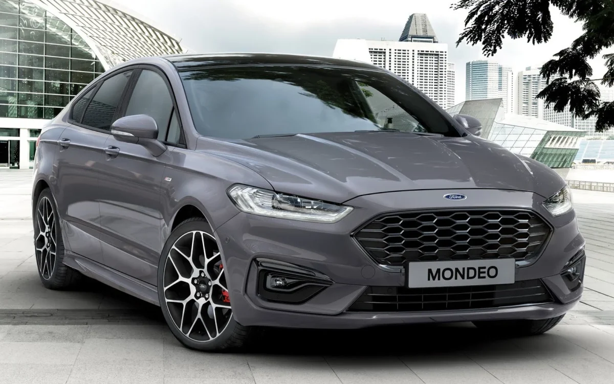 Ford Mondeo vendido na China - Foto: Divulgação