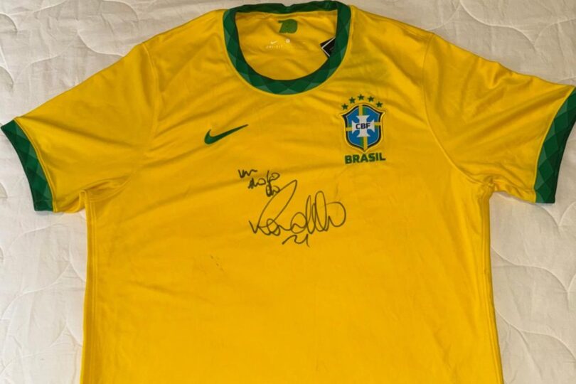 Hospital De Campo Grande Leiloa Camisa Autografada Por Ronaldo Fenômeno 1 2025 word1