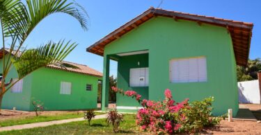 Primeira-dama de MT e Setasc entregam novas casas do SER Família Habitação em Paranaíta - O SER Família Habitação – Faixa Zero tem como objetivo fomentar a construção de moradias de interesse social