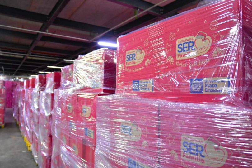 Governo De Mt Distribuirá Cestas E Kits De Natal Em Cuiabá Para Famílias Vulneráveis Nesta Quinta-Feira 1 Governo de MT entrega cestas e kits de Natal a famílias vulneráveis de Cuiabá nesta quinta-feira (11) -