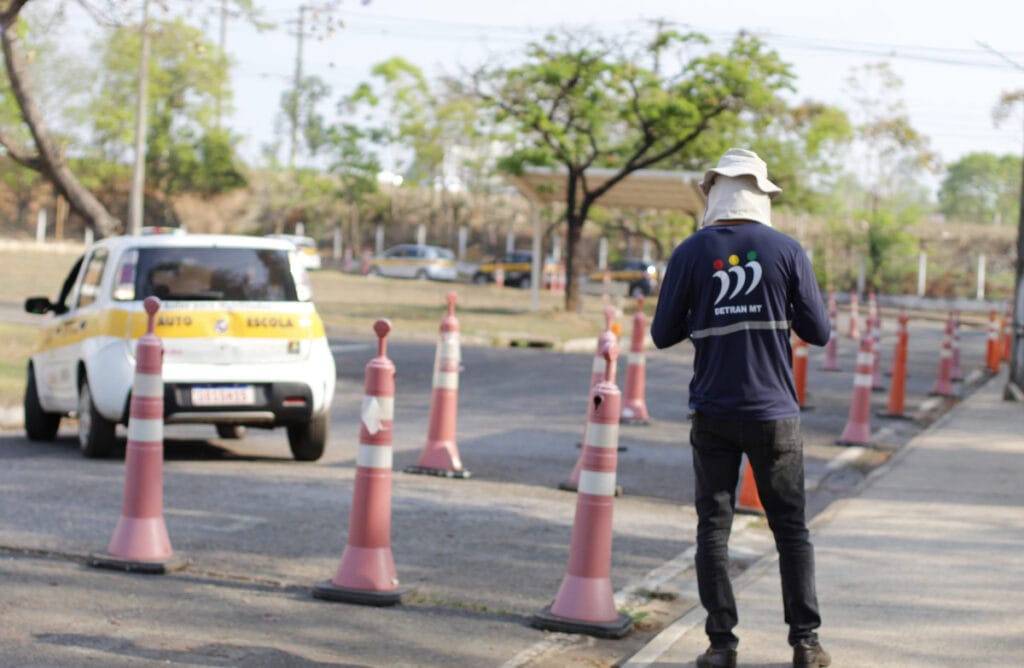 Esquecer De Dar A Seta Não Reprova Mais No Detran Esquecer de dar a seta não reprova mais no Detran