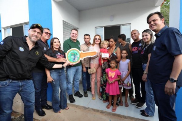Primeira-Dama De Mt Entrega Casas Do Ser Família Habitação Para 10 Famílias Em São Pedro Da Cipa 1 2025 word3