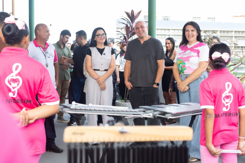 Prefeito E Primeira-Dama Recebem Apresentação Da Fanfarra Do Siminina Na Prefeitura 1 Arquivo