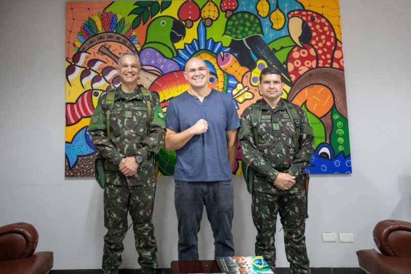 Prefeito Participa Da Troca De Comando Da 13ª Brigada Do Exército: Veja Os Detalhes! 1 Arquivo
