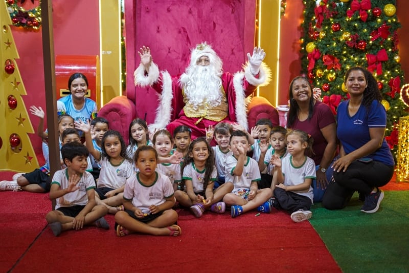 Alunos Das Escolas Municipais Se Encantam Com A Magia Do Natal Na Vila Encantada De Lucas Do Rio Verde 1 2025 word2
