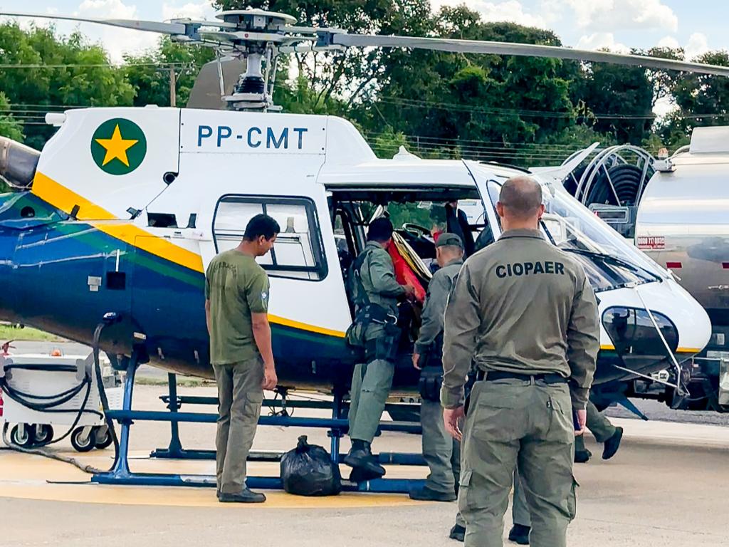 Apoio-Do-Ciopaer Carro capota na MT-242 e deixa 5 feridos; crianças são socorridas por helicóptero