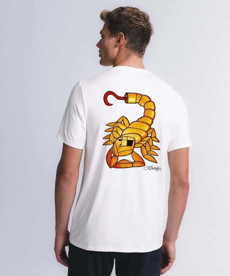 Camiseta da collab entre INSIDER e Ziraldo do signo de Escorpião