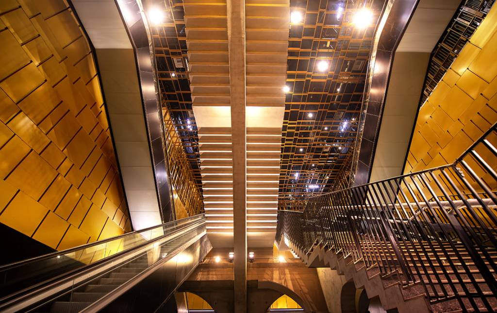 escadas colisseu metro