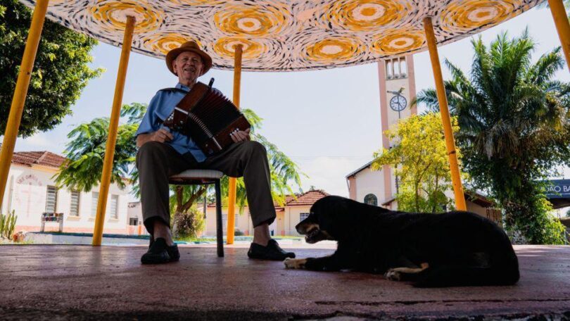 Documentário sobre mestre da cultura em Poxoréu estreia online com acessibilidade completa -