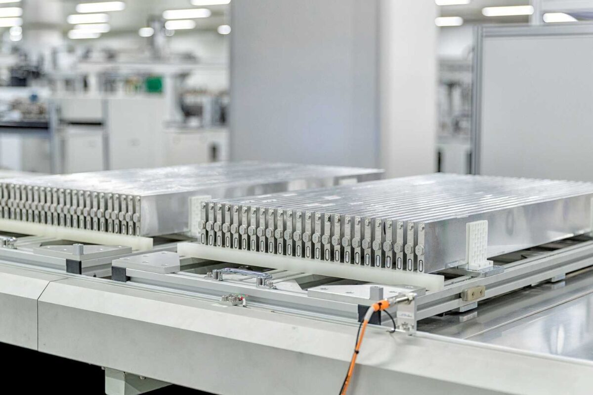 Carros elétricos vão ficar mais caros em 2026