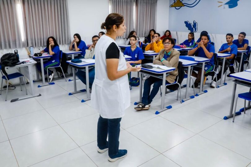 Governo de MT nomeia 1.230 professores aprovados no concurso da Seduc -