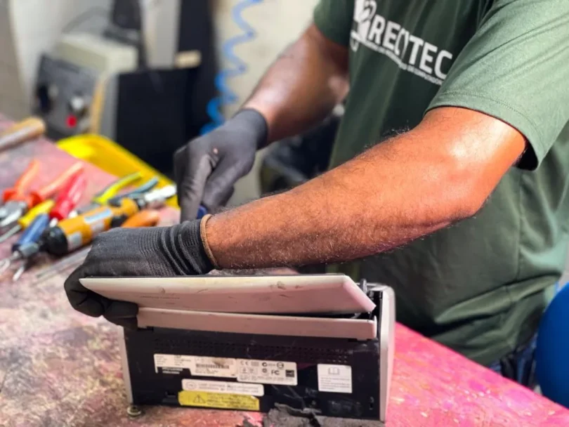 Recytec Doa 310 Computadores E Capacita 370 Alunos Em Mato Grosso 1 2025 word1