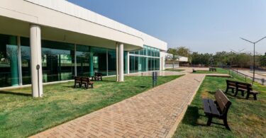 Turismo de MT ganha reforço com cinco novas estruturas entregues em 2025 e obras em ritmo avançado - A Orla de Santo Antônio de Leverger foi a mais recente, sendo inaugurada no dia 12 de dezembro e recebeu R$ 13,4 milhões em recursos do Estado