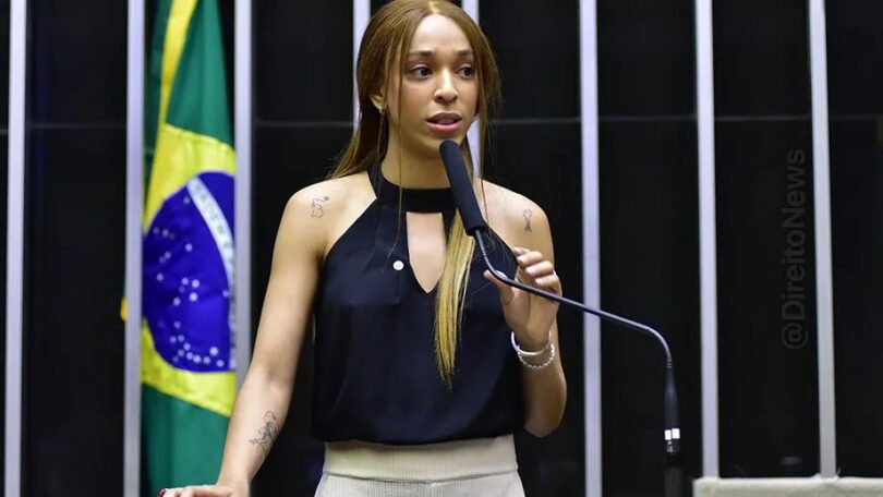 Erika Hilton Solicita Apoio Do Mpf Para Proibir Grok Após Divulgação De Deepfake Com Menores 1 2026 word1