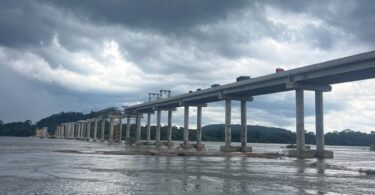 Construção da maior ponte de Mato Grosso alcança 60% de execução no Rio Juruena -