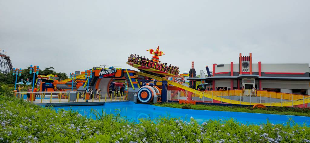 Spin Blast Beto Carrero World Spin Blast Beto Carrero World