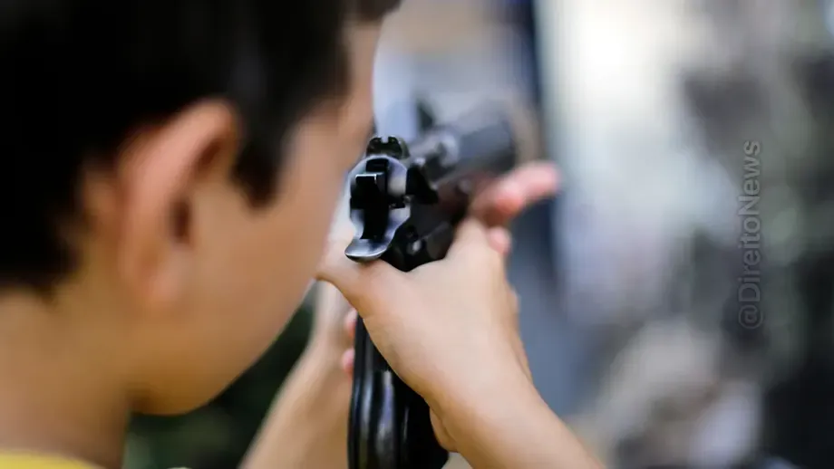 menino 11 anos mata pai baleado videogame confiscado eua