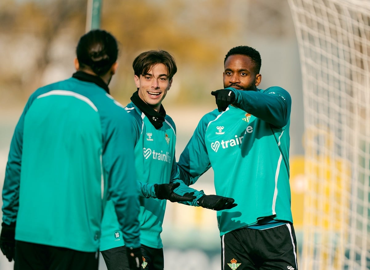 Paok X Real Betis Ao Vivo: Onde Assistir E Escalações Pela Liga Europa. Imagem: Divulgação Betis PAOK x Real Betis ao vivo: onde assistir e escalações pela Liga Europa. Imagem: Divulgação Betis