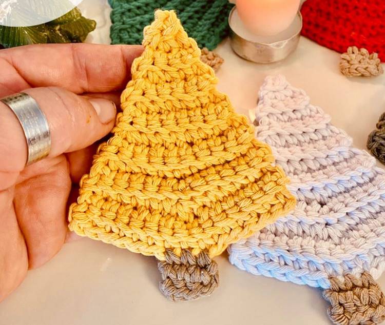 Pinheiro_De_Natal Foto de pinheiros de Natal de crochê.