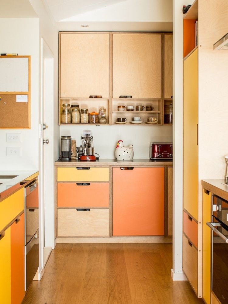 Cozinha-Colorida-8 Cozinha com móveis em degradê de laranja, amarelo e bege