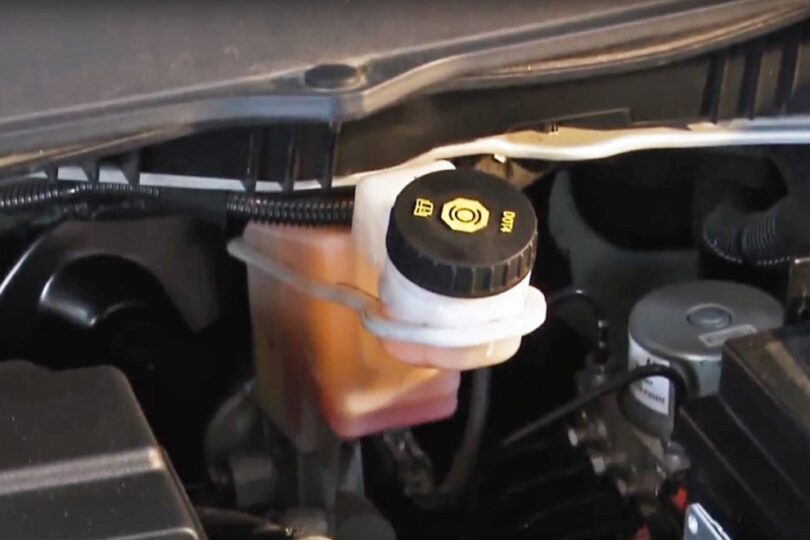 O Perigo Invisível: Por Que A Troca Do Fluido De Freio É Essencial Para A Segurança Do Seu Veículo 1 2026 word3