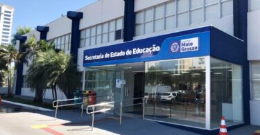 Seduc abre nesta quarta-feira (28) inscrições para bibliotecários e nutricionistas com salários de R$ 7,8 mil -