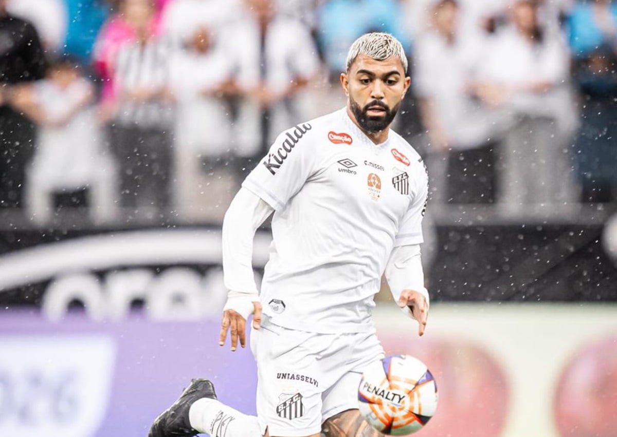 Chapecoense x Santos ao vivo: onde assistir, escalações e tudo sobre a estreia no Brasileirão Série A 2026. Imagem: Raul Baretta/Santos FC