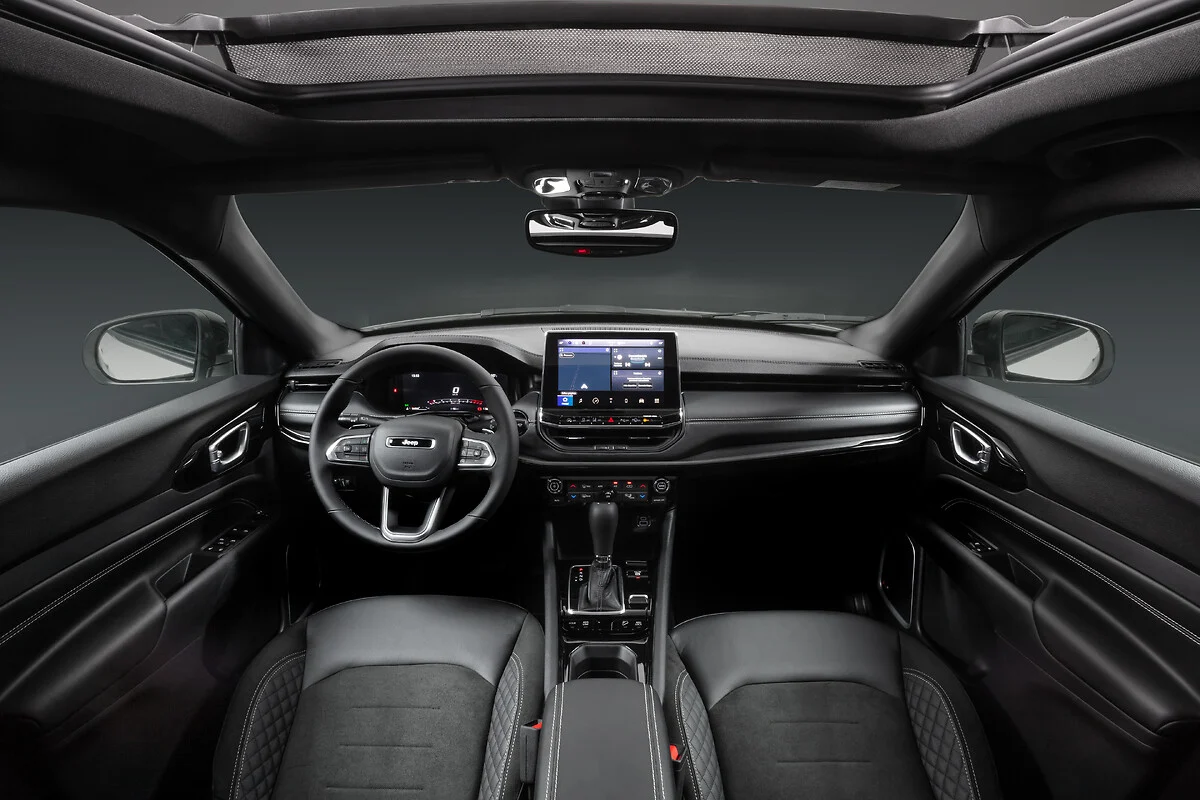 Jeep Compass Blackhawk 2026