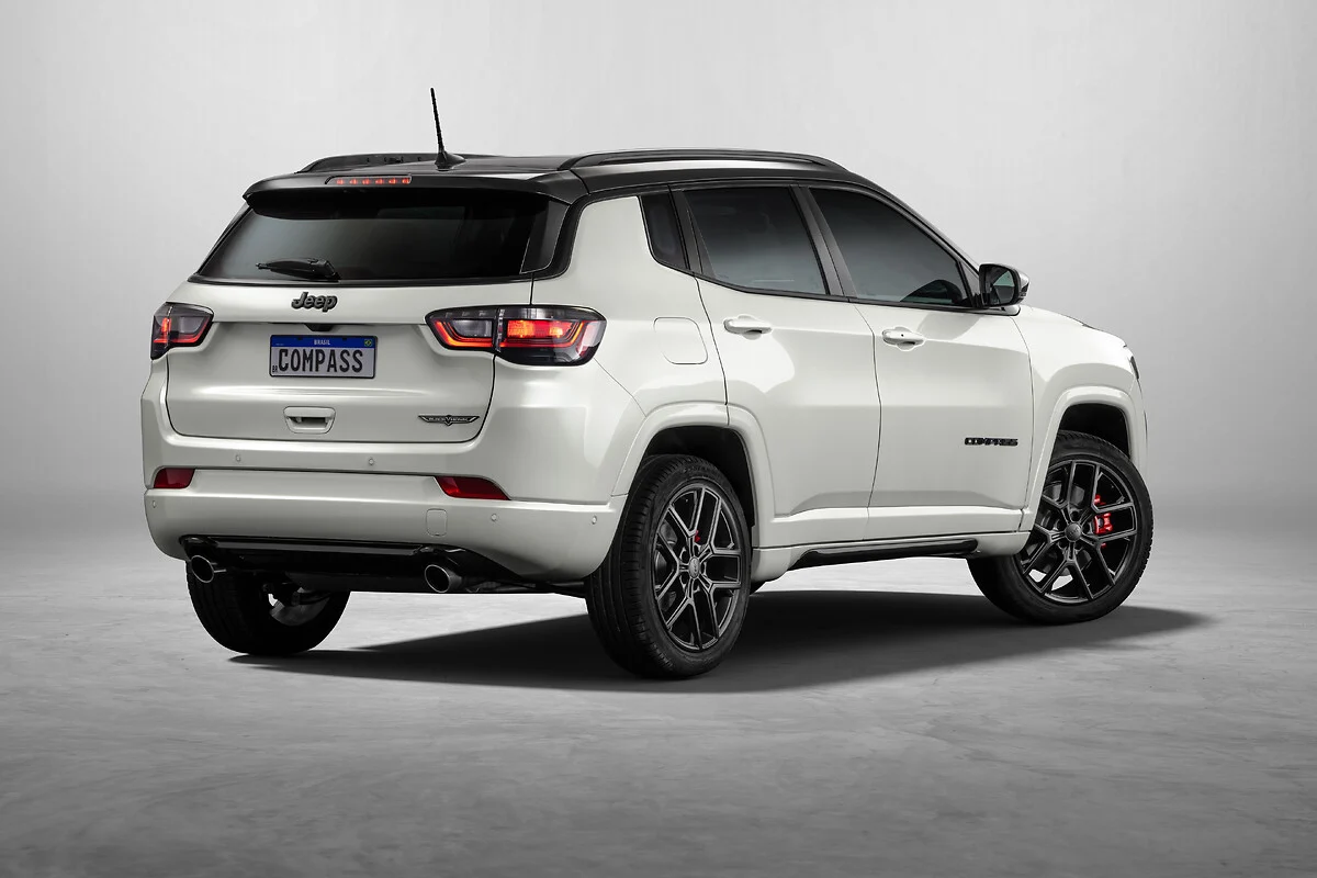 Jeep Compass Blackhawk 2026