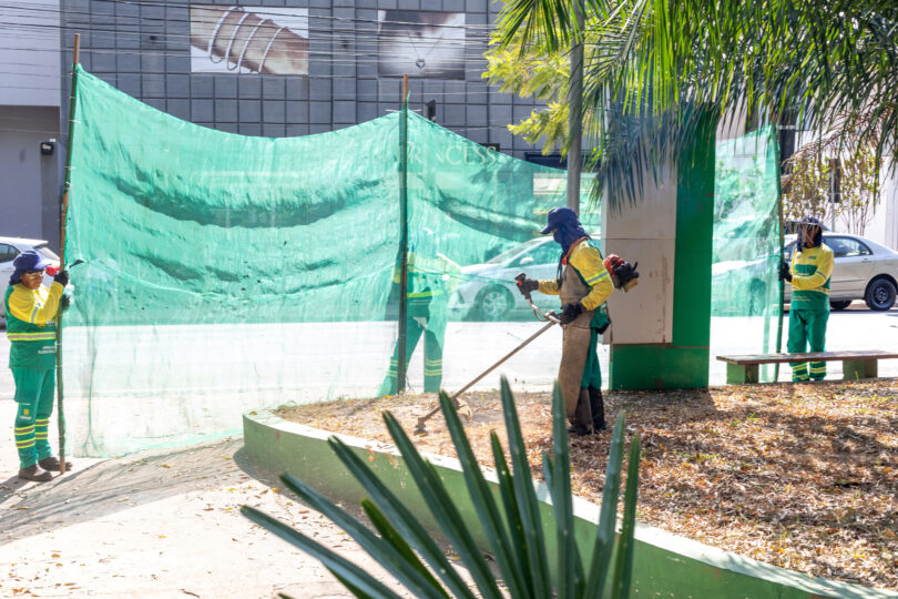 Mutirão De Revitalização Melhora Quadra Esportiva Na Comunidade Do Goiabeiras: Participação Ativa Dos Moradores 1 Arquivo