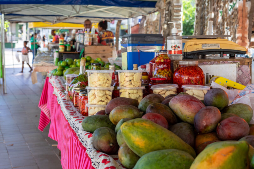 Feira Da Agricultura Familiar: Produtiva E Solidária Na Praça Alencastro Toda Semana 1 Arquivo