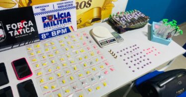 Polícia Militar prende foragido da Justiça, apreende 238 porções de drogas e munições -