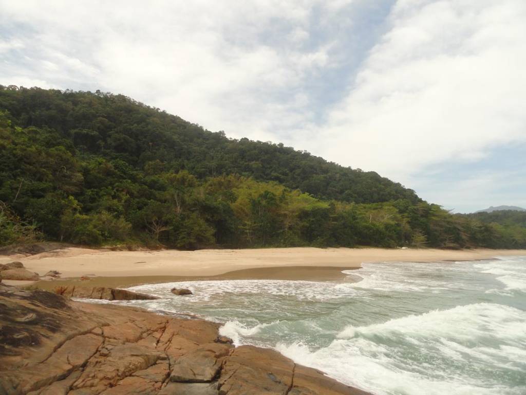 praia brava da almada ubatuba