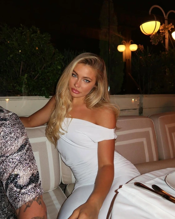 Musa das Olimpíadas: Como Jutta Leerdam uniu o marketing de luxo ao alto rendimento em Milão.