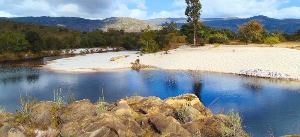 rio-do-peixe-botumirim