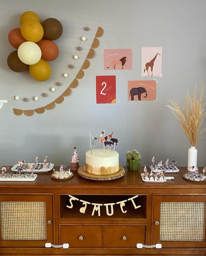 paleta de cores neutras aplicada à decoração de festa minimalista